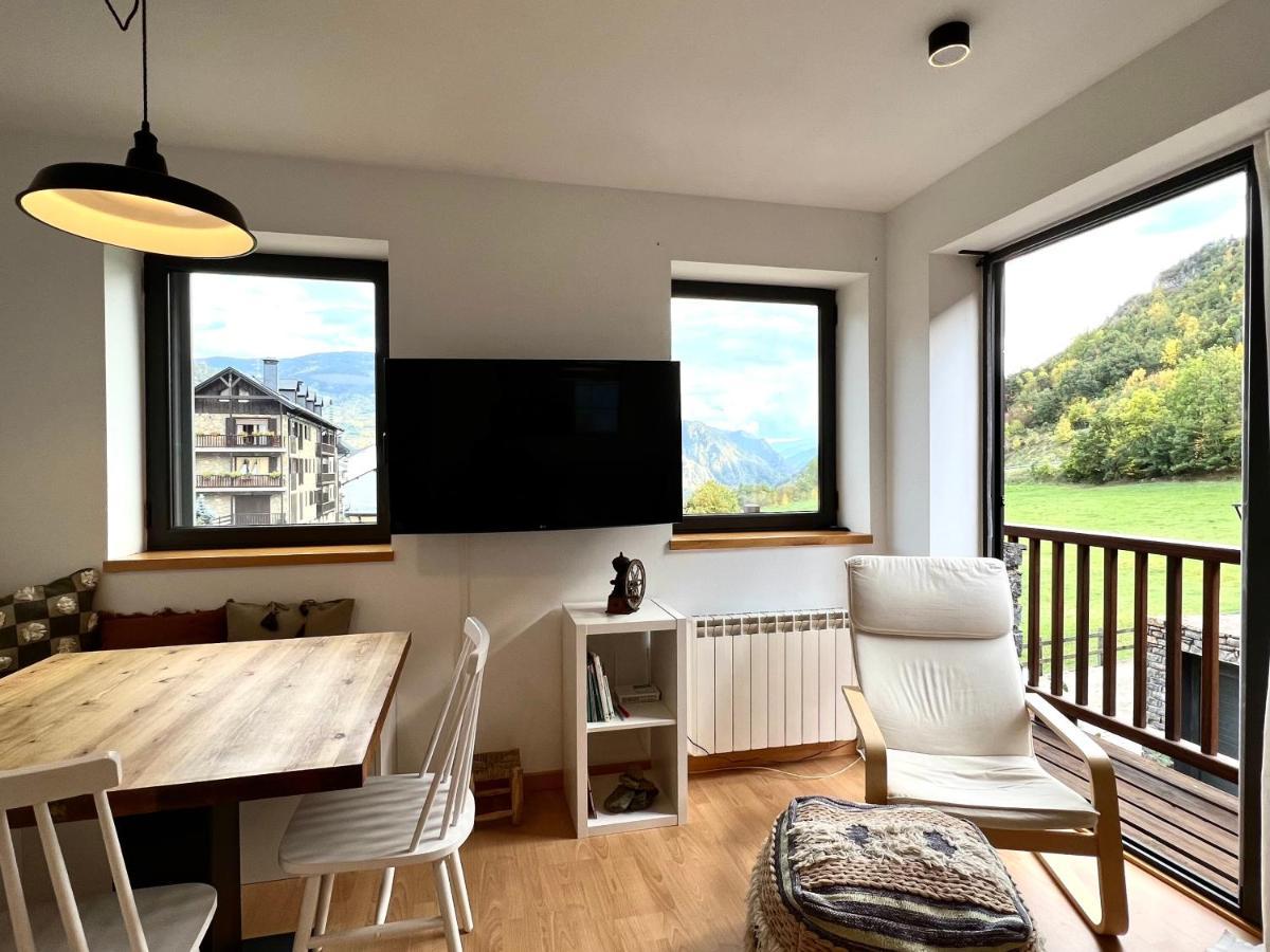 Apartament La Gisca - L'Amfitriona Valencia D'Aneu Екстериор снимка